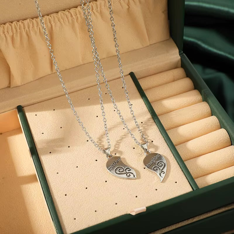 Conjunto 2 Colares Prata Envelhecida – Mãe e Filha