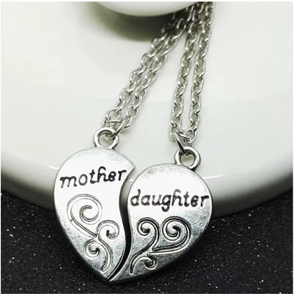 Conjunto 2 Colares Prata Envelhecida – Mãe e Filha